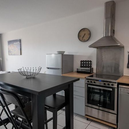 Appt De Charme Avec Grand Balcon Proche Avignon Wifi Gratuit Apartment มงโตซ์ ภายนอก รูปภาพ
