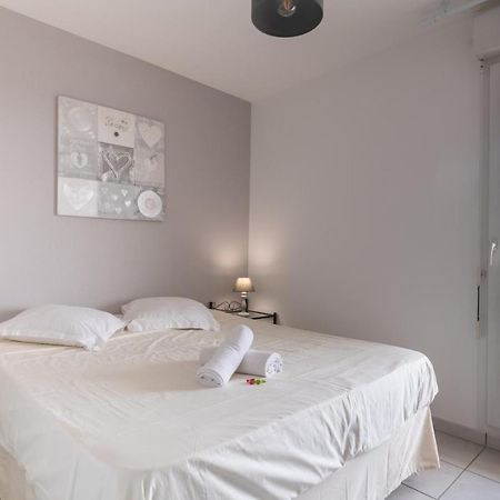 Appt De Charme Avec Grand Balcon Proche Avignon Wifi Gratuit Apartment มงโตซ์ ภายนอก รูปภาพ