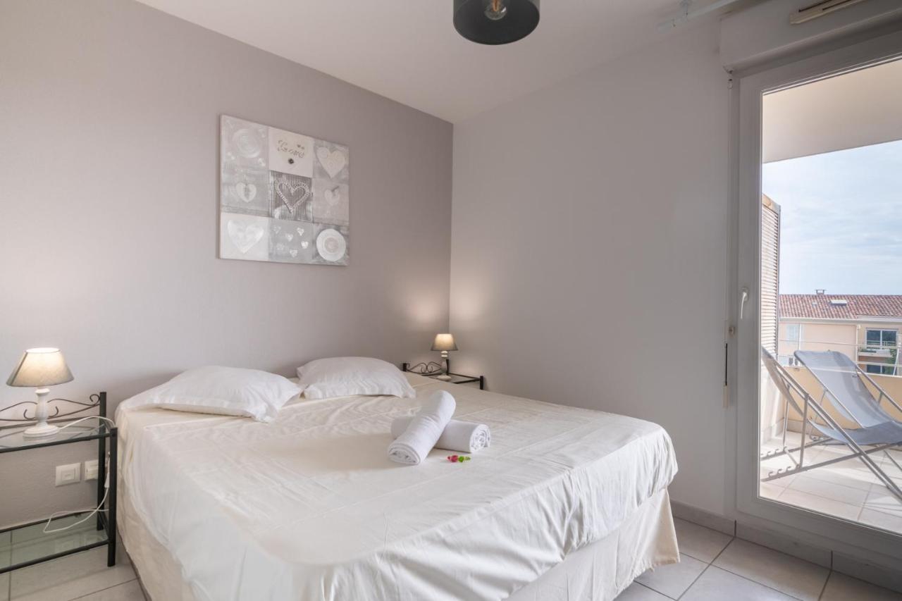 Appt De Charme Avec Grand Balcon Proche Avignon Wifi Gratuit Apartment มงโตซ์ ภายนอก รูปภาพ